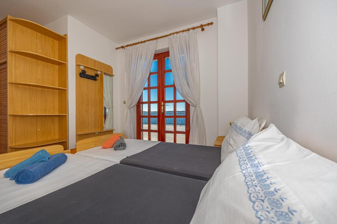 Apartments Francoise Crikvenica Exterior foto